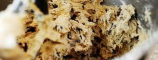 мороженое с кофейным печеньем и шоколадом. Шаг 5