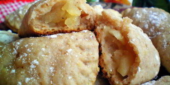 Ореховое печенье с яблочной начинкой