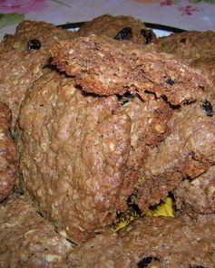 Шоколадное печенье с овсяными хлопьями и изюмом