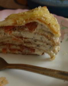 Блинный пирог с форелью