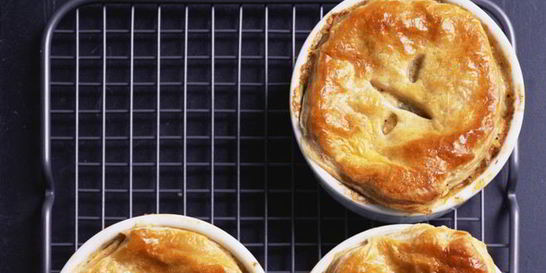 Курник с блинами и грибами