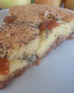 Маковый пирог с карамельными яблочками