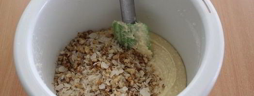 пирог с малиной, абрикосами и орехами. Шаг 6