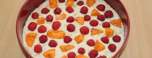 пирог с малиной, абрикосами и орехами. Шаг 8