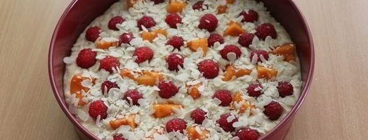 пирог с малиной, абрикосами и орехами. Шаг 9