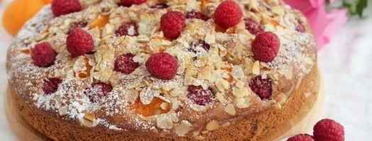 пирог с малиной, абрикосами и орехами. Шаг 11