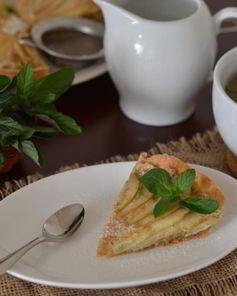 Пирог с миндальным кремом