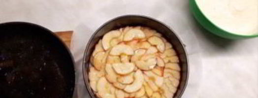 пирог с яблоками по-афински. Шаг 5