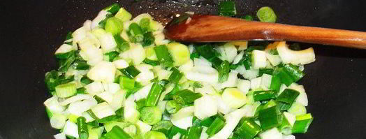 пирог с зеленым луком и ветчиной. Шаг 3