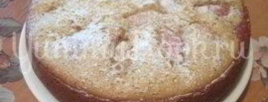 пирог со сливами и яблоками в мультиварке. Шаг 8