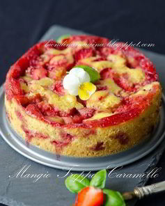 Сенсационно быстрый клубничный пирог