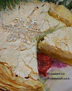 Слоеный апельсиновый пирог с безе