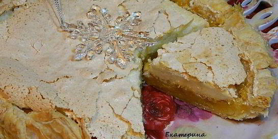 Слоеный апельсиновый пирог с безе