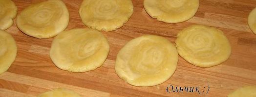 малазийские слоеные пирожки. Шаг 14