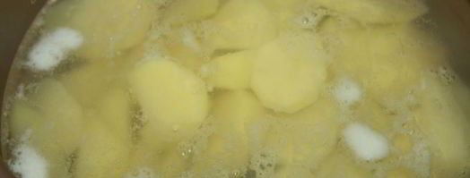 пирожки из теста на мацони с картофелем и фаршем. Шаг 4