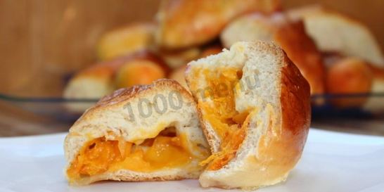 Пирожки с абрикосами в духовке