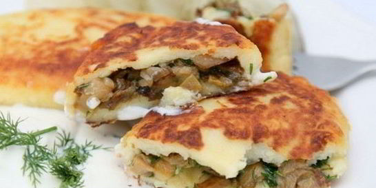 Пирожки с грибами жареные