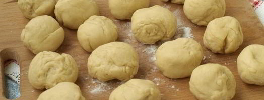 пирожки с колбасой и сыром. Шаг 9