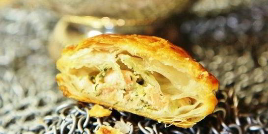 Пирожки с лососем