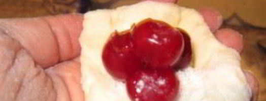 сладкие пирожки с вишней. Шаг 4