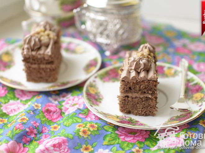 Рецепт бисквитного пирожного с масляно-шоколадным кремом по госту