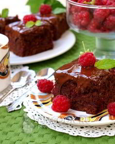 Брауни с малиной