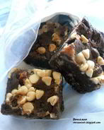 Брауни с шоколадными каплями и маршмеллоу