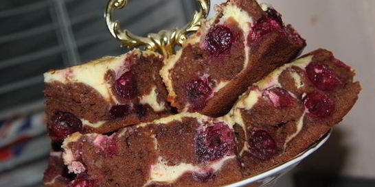 Брауни с творогом и вишней