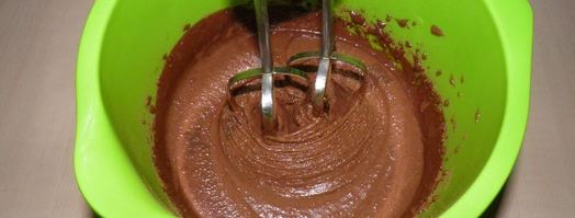 домашнее пирожное картошка из сухарей со сгущенкой. Шаг 6