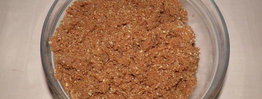 домашнее пирожное картошка из сухарей со сгущенкой. Шаг 8