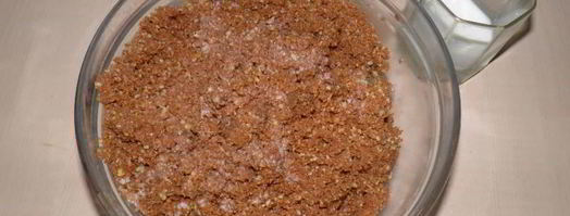 домашнее пирожное картошка из сухарей со сгущенкой. Шаг 9