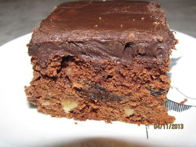 Рецепт пирожного с черносливом, изюмом и орехами