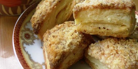 Пирожное со штрейзелем