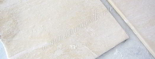 пирожные из слоеного теста с персиками. Шаг 4