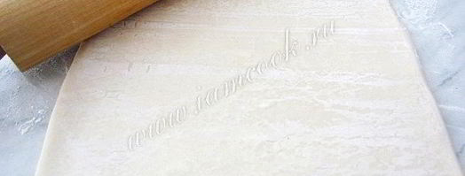 пирожные из слоеного теста с персиками. Шаг 5