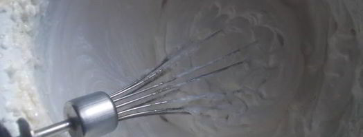 пирожные с карамельными яблочками и белковым кремом подарок для себя. Шаг 6