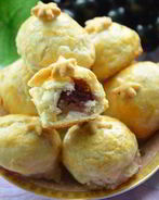 Пирожные с виноградом