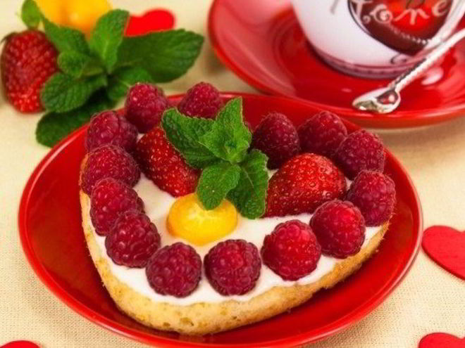 Рецепт цитрусовых пирожных валентинок с фруктами