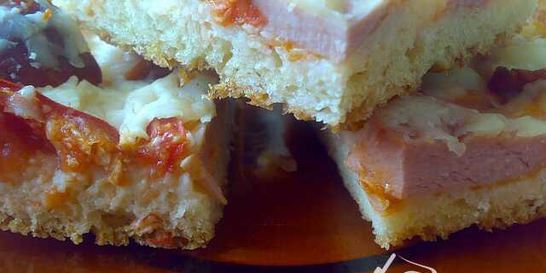 Пицца из быстрого теста