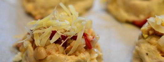 пицца-ролл с очень вкусной начинкой. Шаг 9