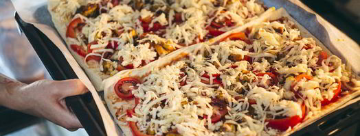 пицца с курицей карри на слоеном тесте. Шаг 10