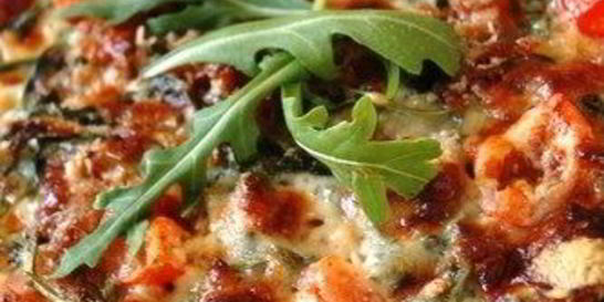 Пицца с луком-пореем и артошоками