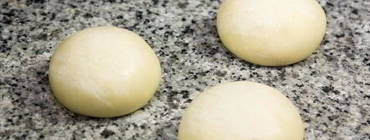 пицца с тунцом и красным луком. Шаг 3