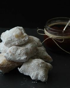 Пончики Бенье из заварного теста