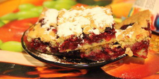 Коврижка с брусникой