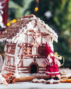 Пряничный домик и рождественские пряники