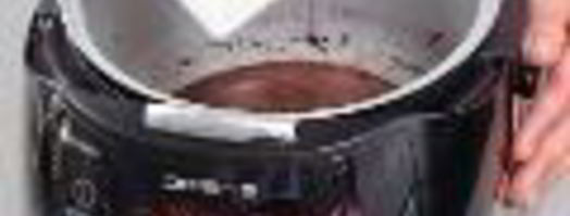 фруктовая шарлотка с шоколадной глазурью в мультиварке. Шаг 5