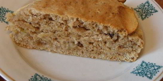 Постная шарлотка с яблоками