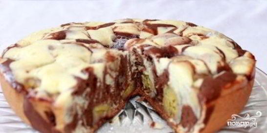 Шарлотка с бананами в мультиварке