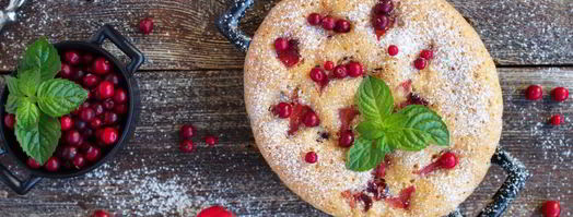 шарлотка с брусникой. Шаг 10